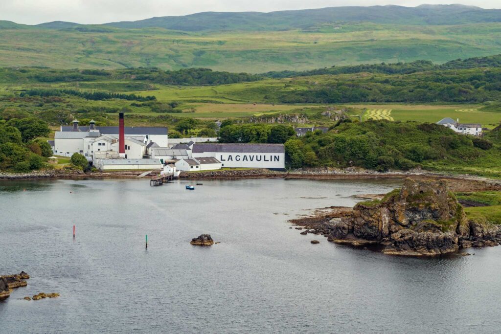 lagavulin-distillery